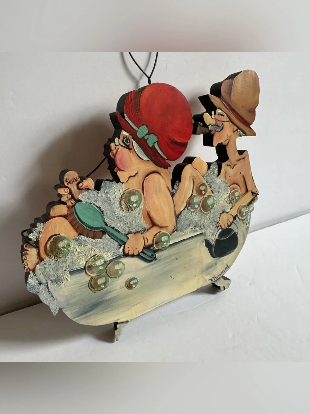 Vtg Handmade Wooden Bathroom Wall Hanging Whimsical Folk Art Old Couple Bathtub